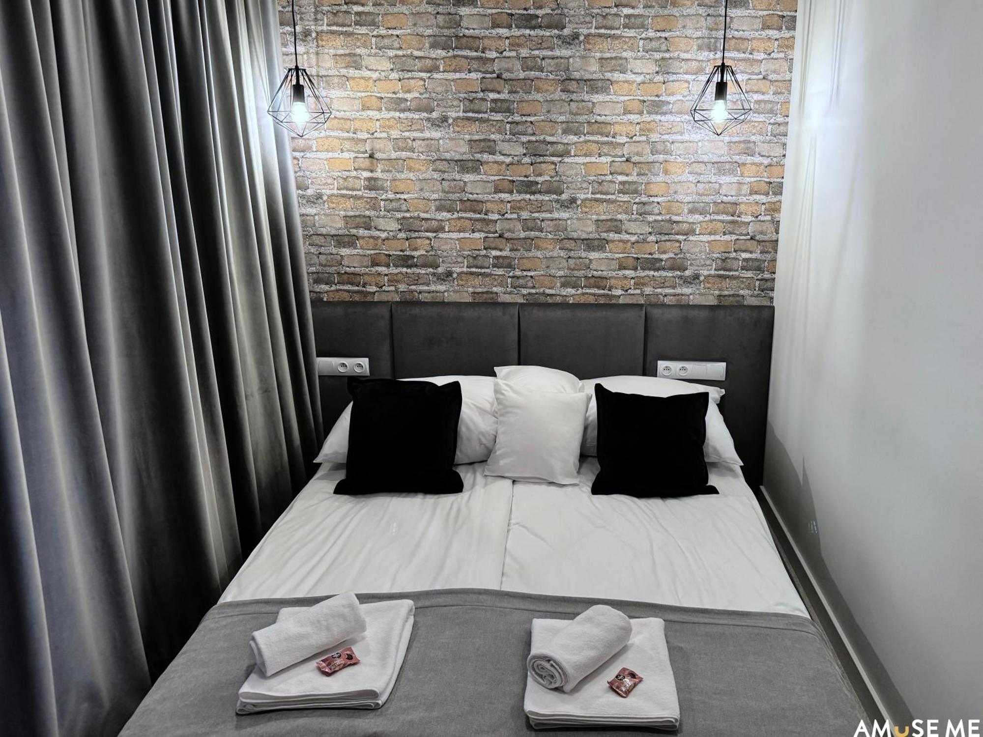 Amuse Me Aparthotel Kielce Exteriör bild