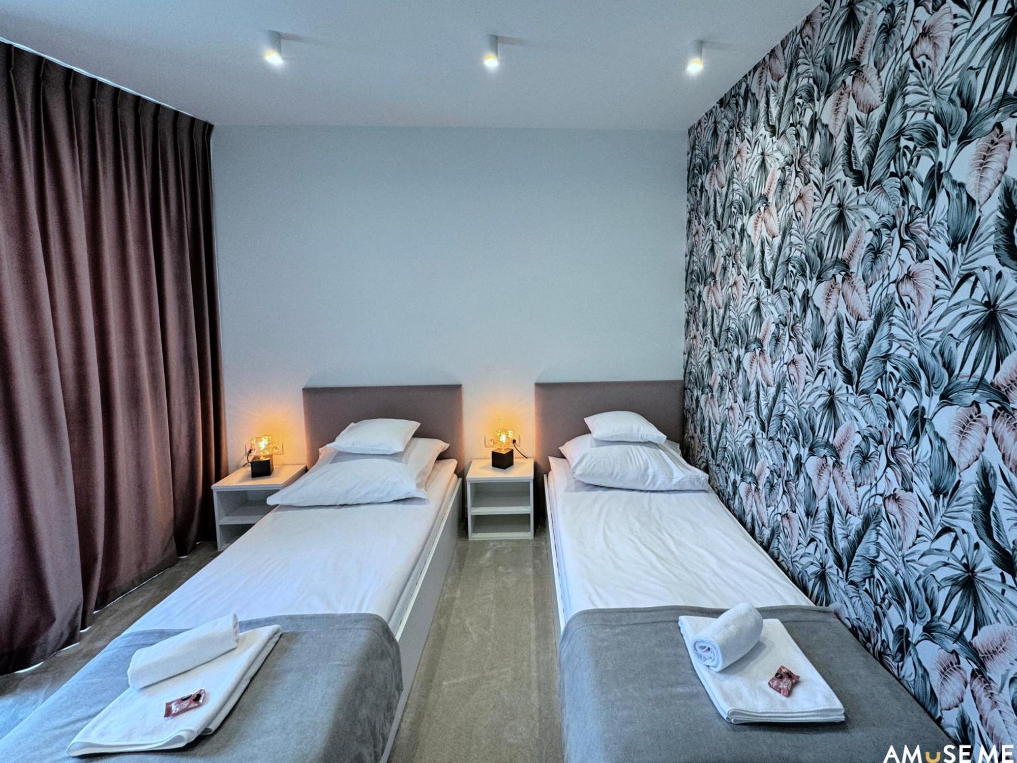 Amuse Me Aparthotel Kielce Exteriör bild